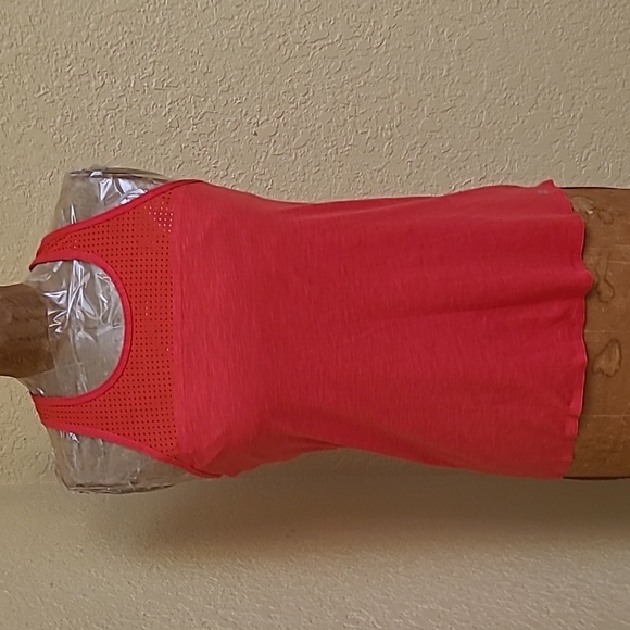 SWEATY BETTY Red Breeze Running Tank Size XS - Picture 2 of 8
